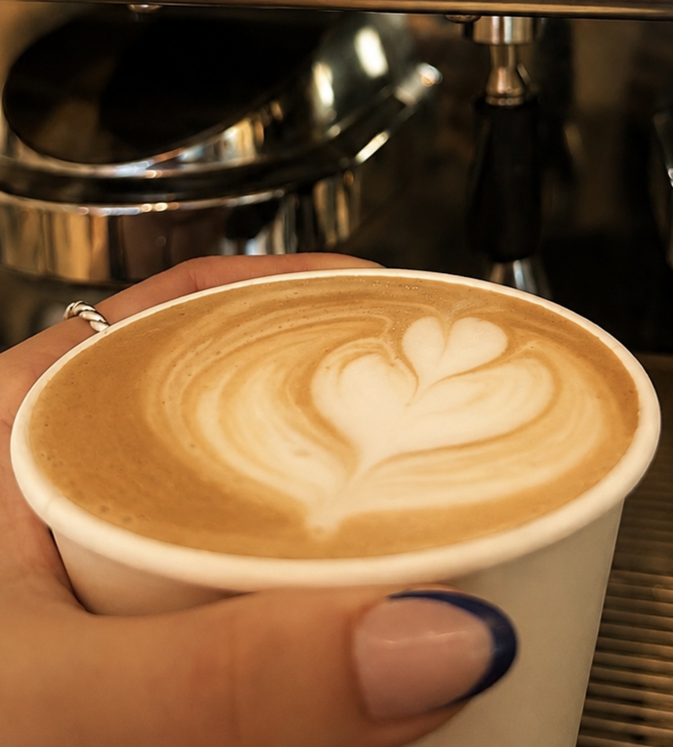 Latte con arte en espuma